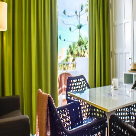 Apartment Coral California - Adults Only